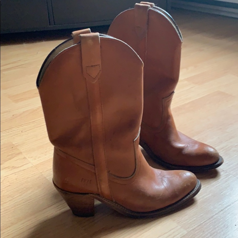Frye women’s cowboy boots!